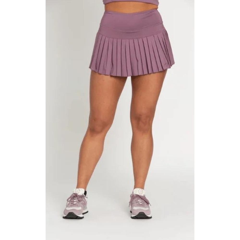 Gold Hinge Pleated Tennis Skort Plum xSmall New With Tags